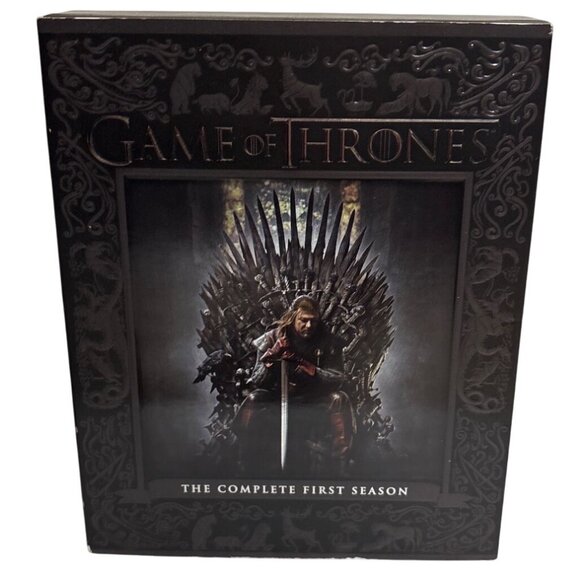 Game Of Thrones The Complete First Season Blu-Ray Box Set W/ Episode Guide 5 CD - Picture 2 of 8